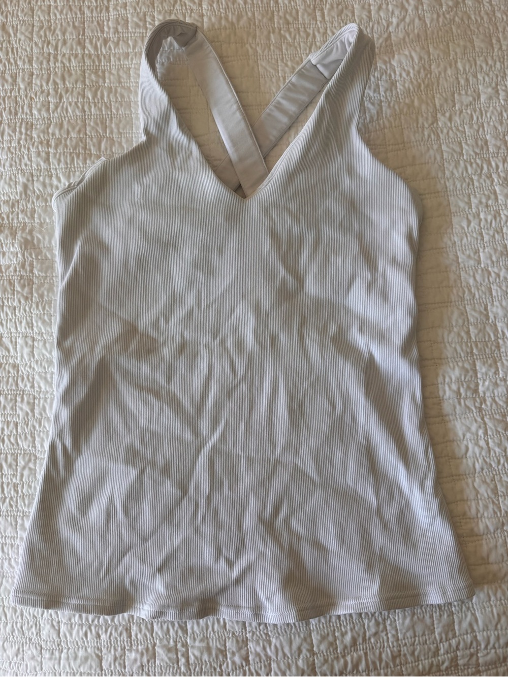 Alo yoga Women's White Ribbed V-Neck Tank Top